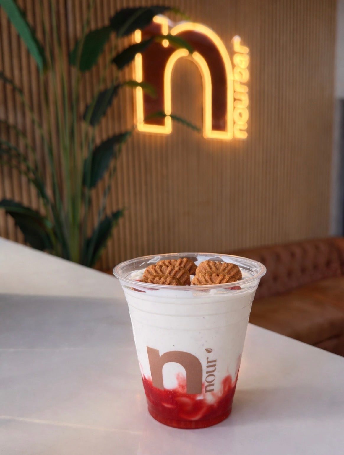 Strawberry Biscoff Cheesecake Yogurt - Deluxe Ambiance