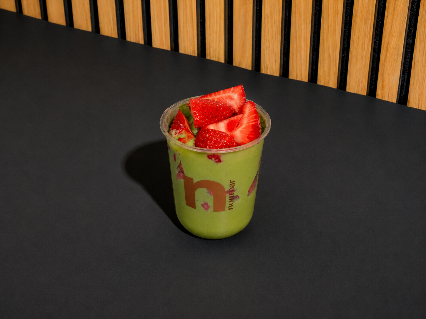 Strawberries & Matcha Cream - Deluxe Ambiance